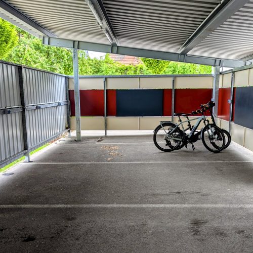 Innenansicht der abschließbaren Fahrradgarage
